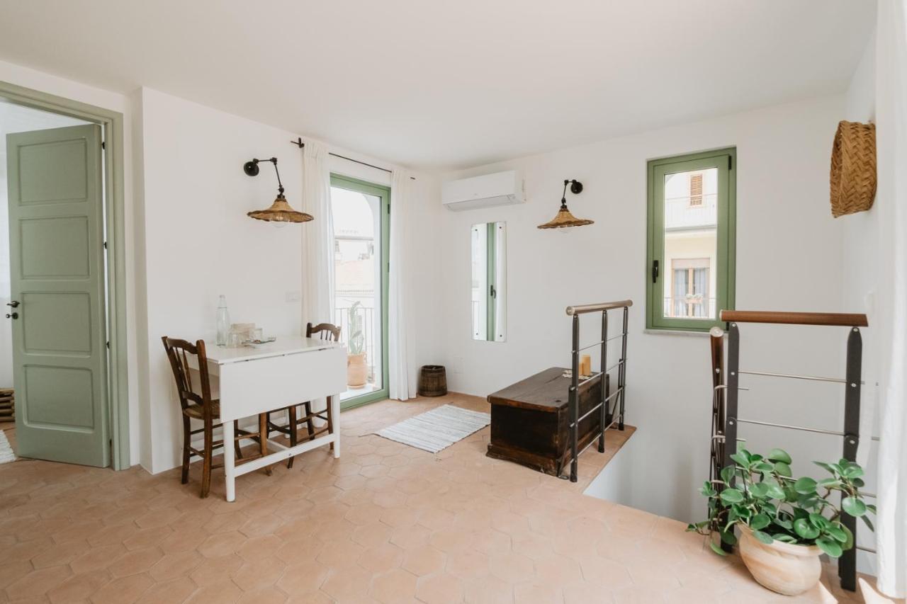 Casa Astura Lägenhet Capo dʼOrlando Exteriör bild